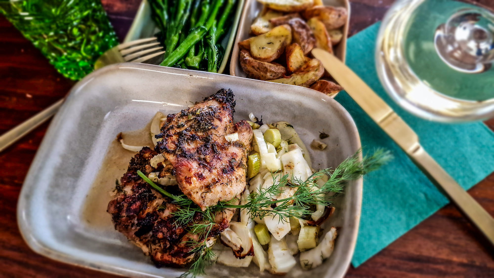 Citroenkip met dille, venkel en ras el hanout